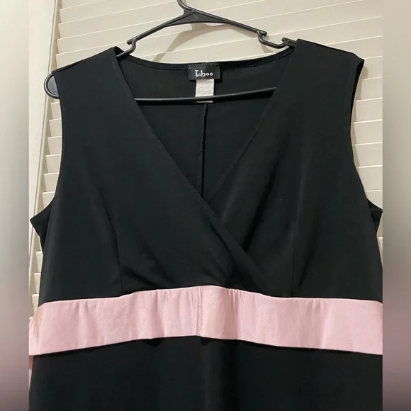 EUC Taboo’s V-Neck Black Dress - Picture 3 of 4